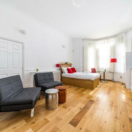 New 1 Bedroom Earls Court Flat Centre Of Londres Extérieur photo
